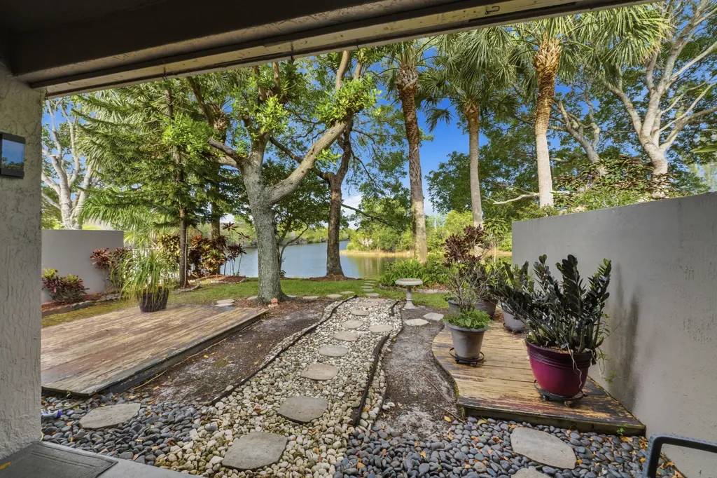5673 NW 117th Avenue Coral Springs FL 33076