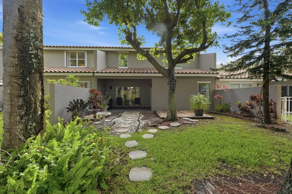 5673 NW 117th Avenue Coral Springs FL 33076