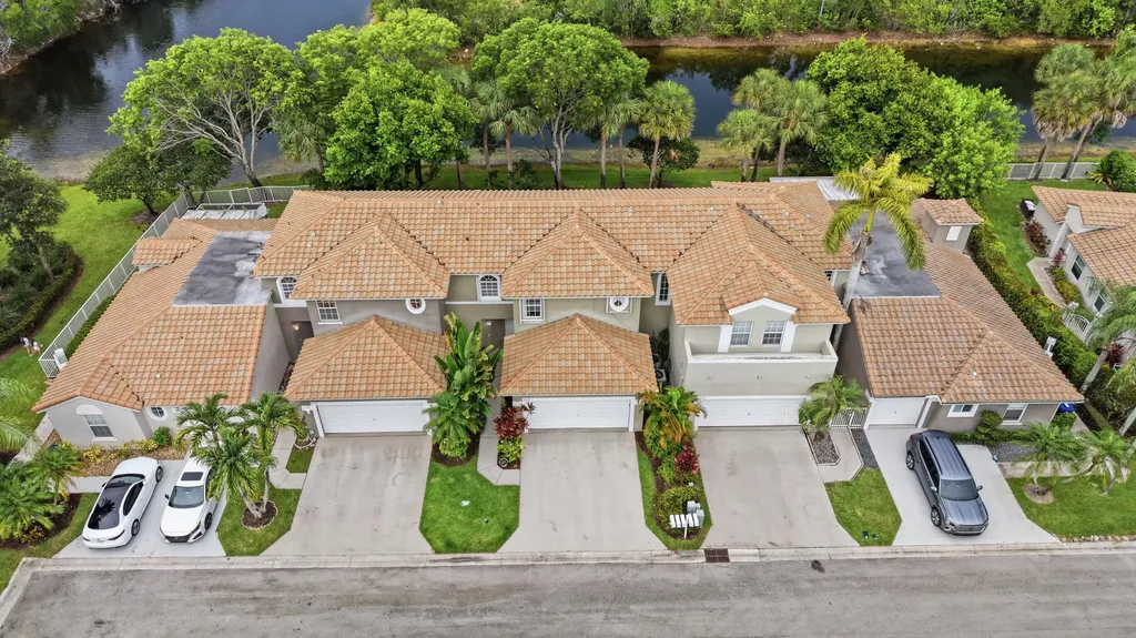 5673 NW 117th Avenue Coral Springs FL 33076