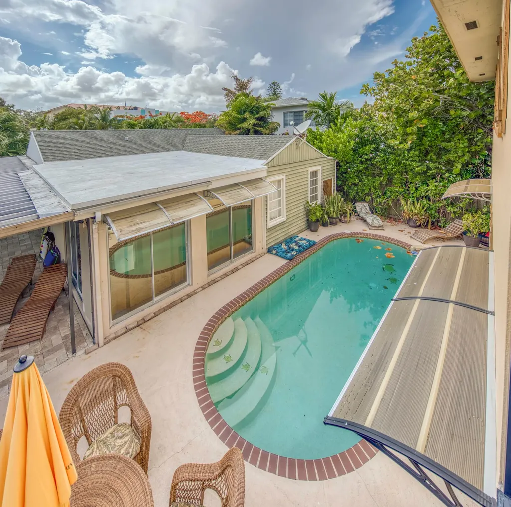 216 S Ocean Breeze Lake Worth Beach FL 33460