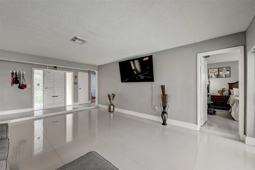 7211 NW 21st Street Sunrise FL 33313