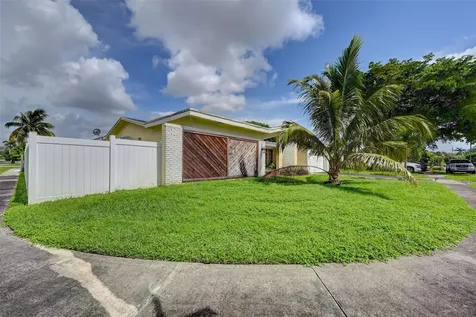 7211 NW 21st Street Sunrise FL 33313