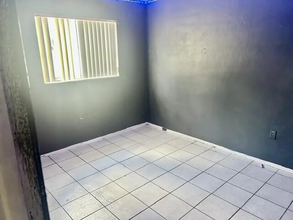 2400 NW 85th Avenue Sunrise FL 33322