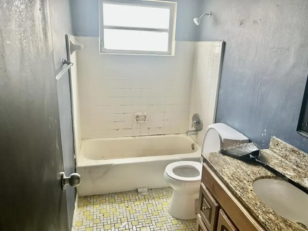 2400 NW 85th Avenue Sunrise FL 33322