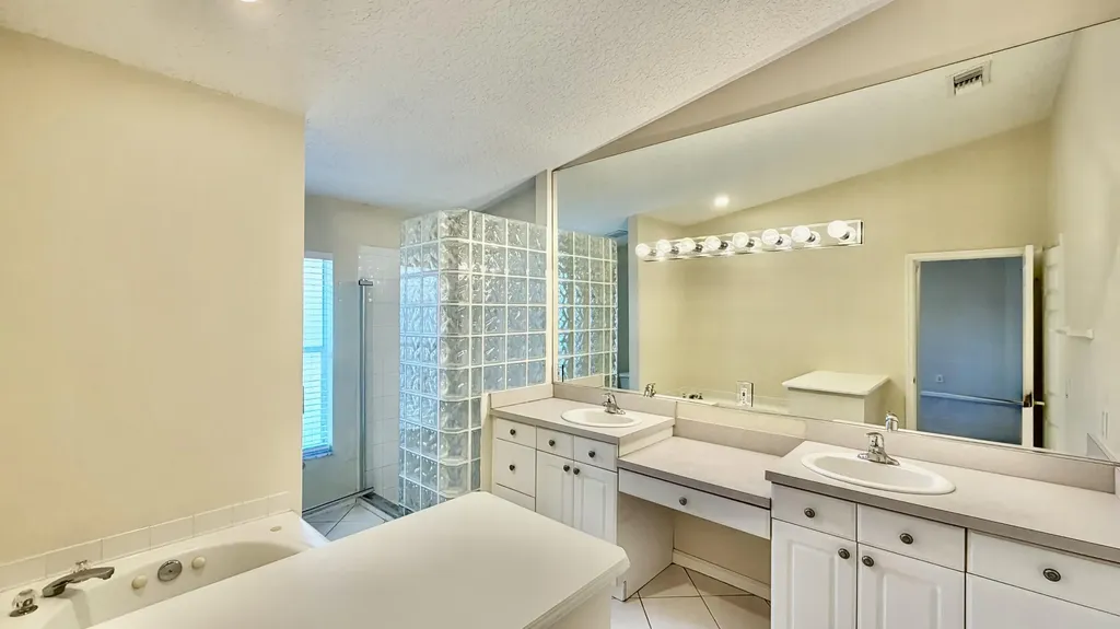 619 SE Forgal Street Port St Lucie FL 34983