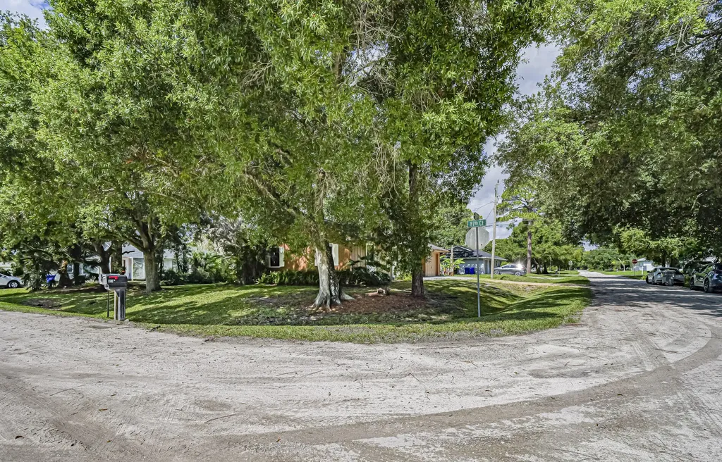 8745 24th Street Vero Beach FL 32966