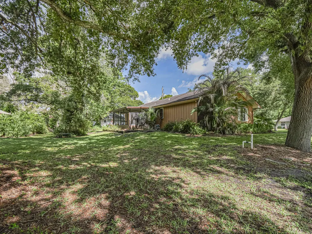 8745 24th Street Vero Beach FL 32966