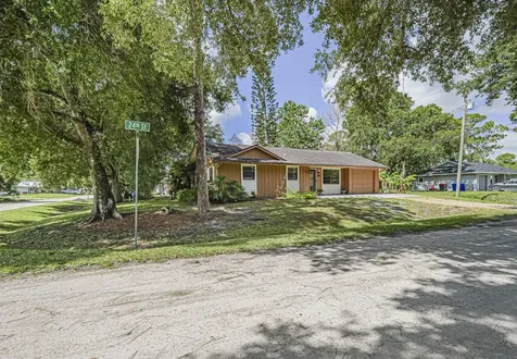 8745 24th Street Vero Beach FL 32966