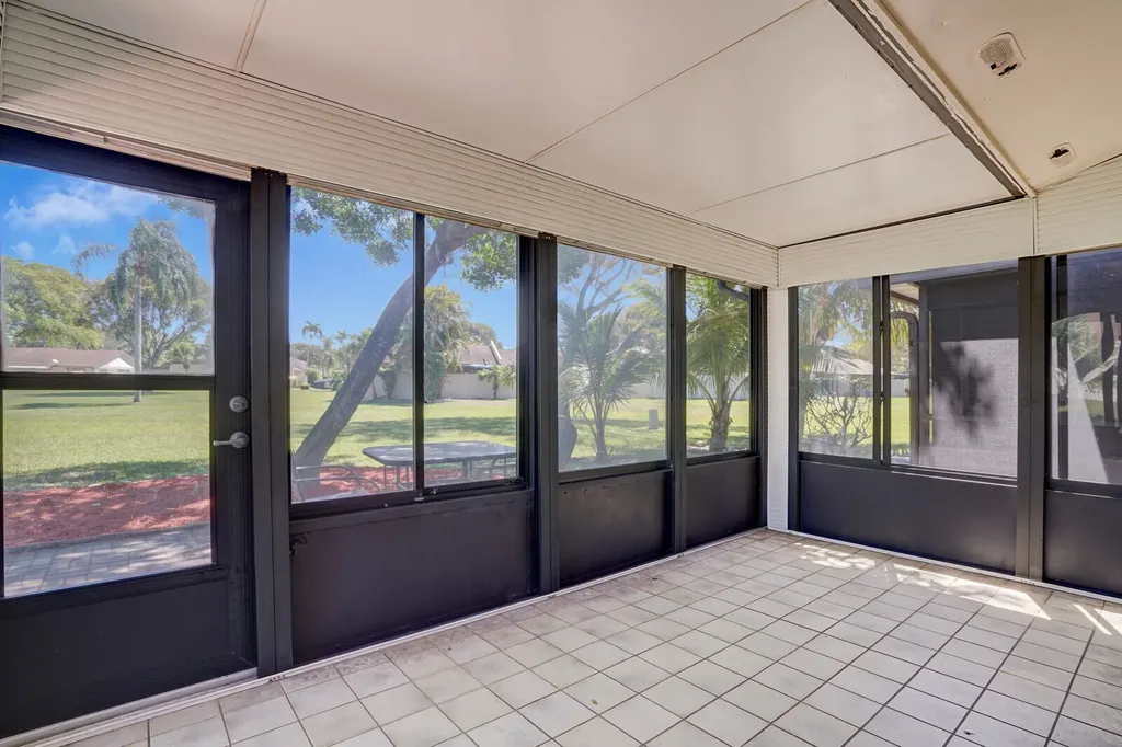 30 Kensington Lane Boynton Beach FL 33426