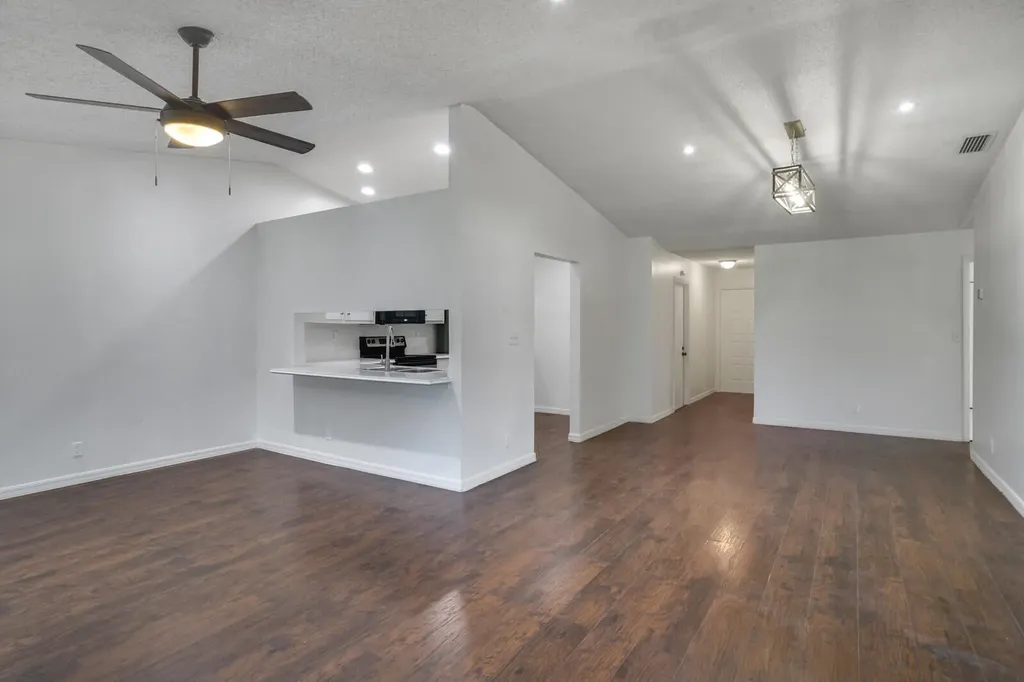 30 Kensington Lane Boynton Beach FL 33426