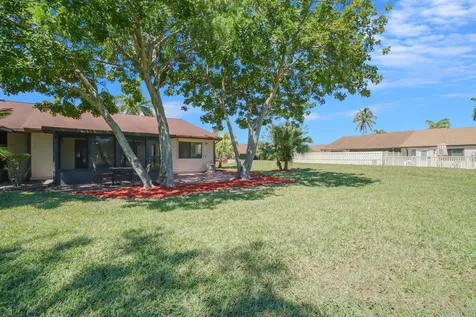30 Kensington Lane Boynton Beach FL 33426