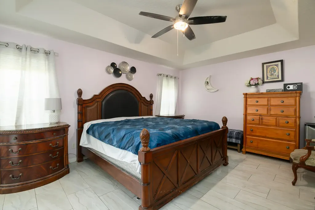 591 SE Chapman Avenue Port St Lucie FL 34984