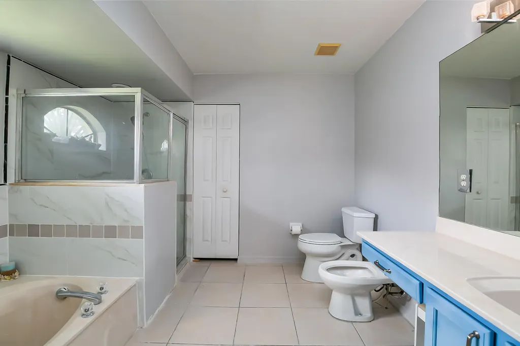 591 SE Chapman Avenue Port St Lucie FL 34984