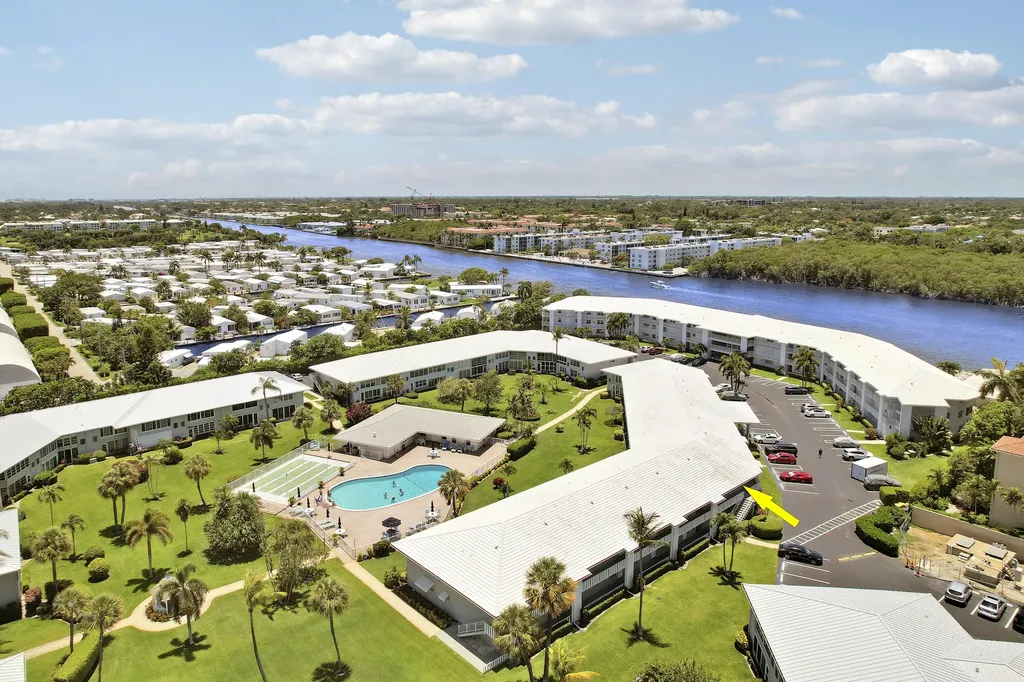 5540 N Ocean Boulevard Ocean Ridge FL 33435