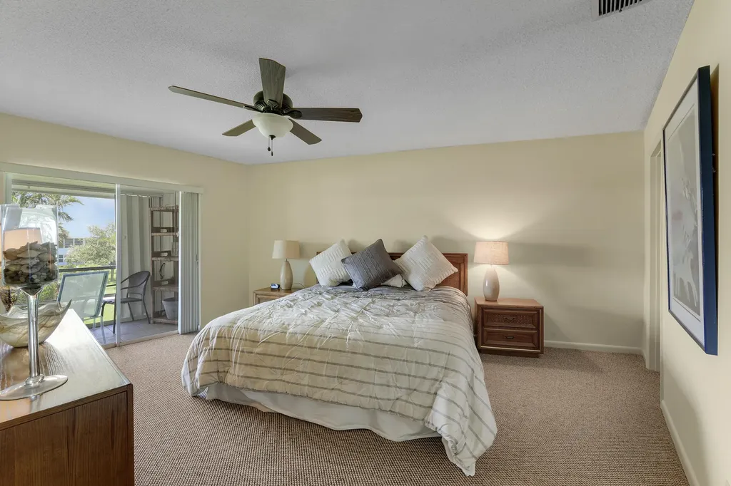 5540 N Ocean Boulevard Ocean Ridge FL 33435