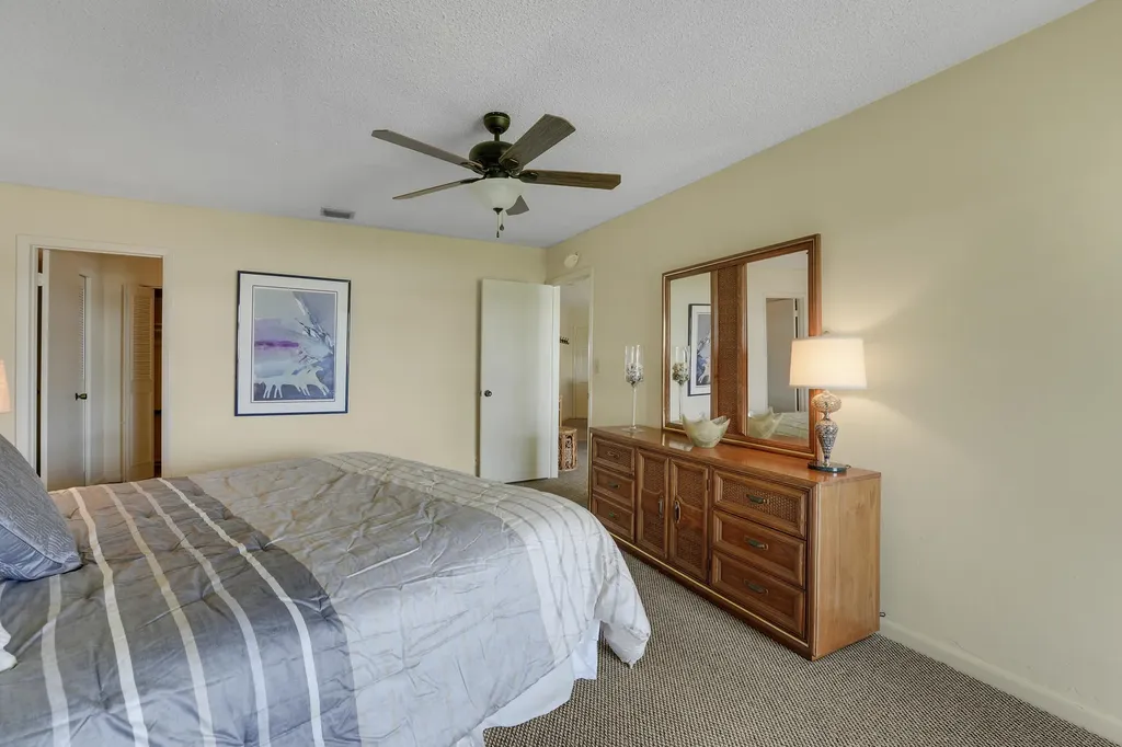 5540 N Ocean Boulevard Ocean Ridge FL 33435