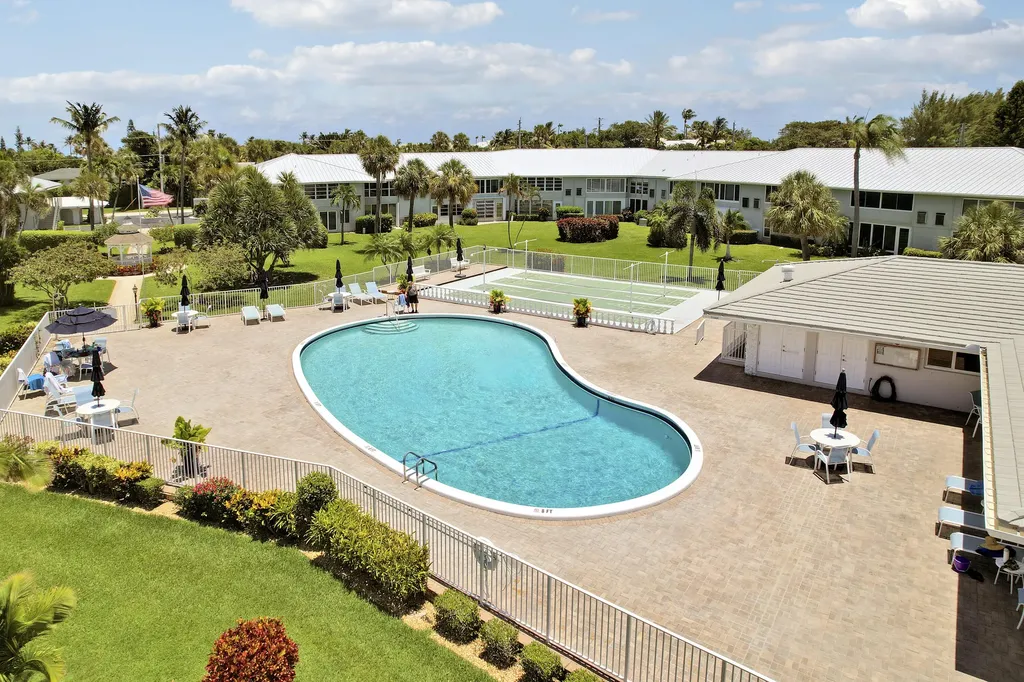 5540 N Ocean Boulevard Ocean Ridge FL 33435