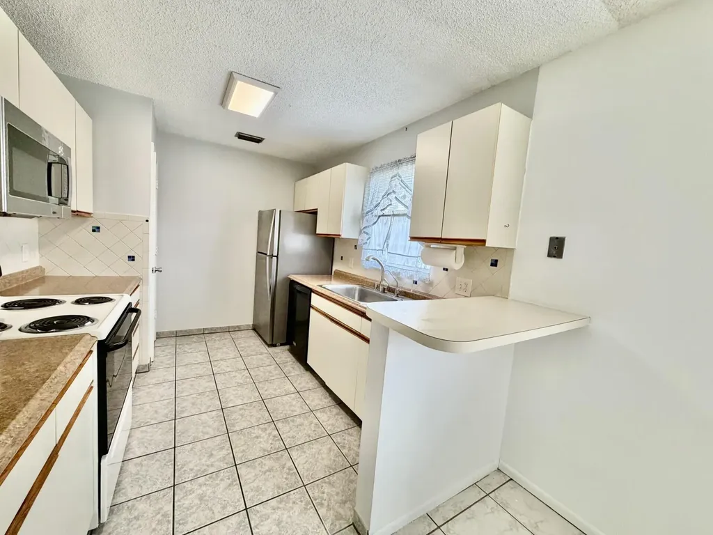 9 Lake Vista Trail Port St Lucie FL 34952