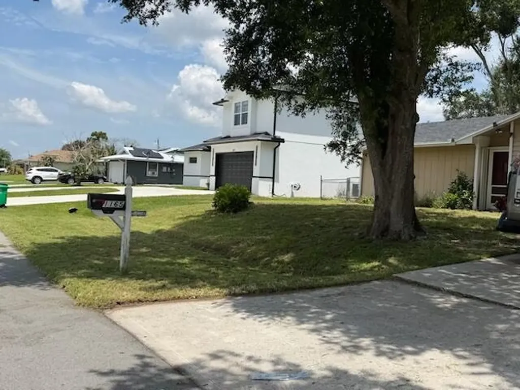 1165 SW Goodman Avenue Port St Lucie FL 34953
