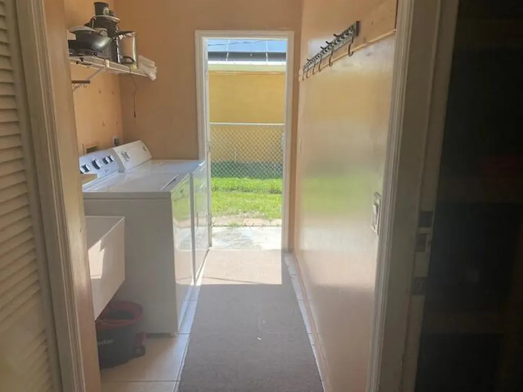 1165 SW Goodman Avenue Port St Lucie FL 34953