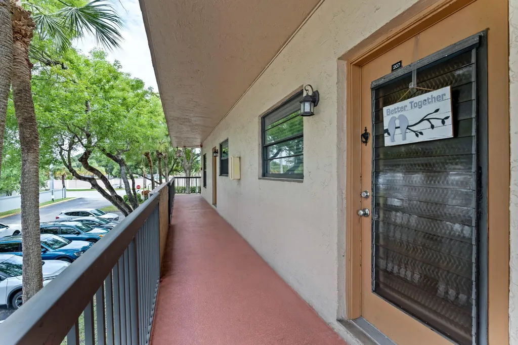 6095 N Sabal Palm Boulevard Tamarac FL 33319
