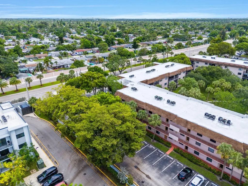 6095 N Sabal Palm Boulevard Tamarac FL 33319