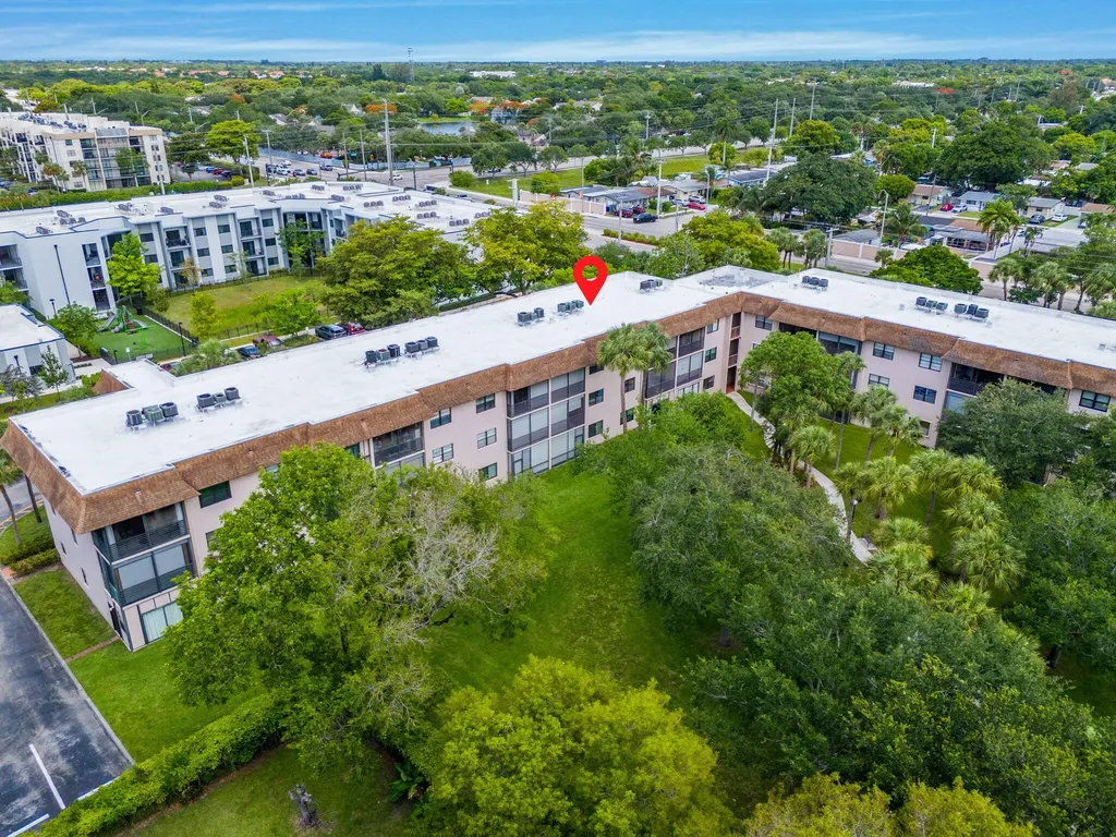 6095 N Sabal Palm Boulevard Tamarac FL 33319