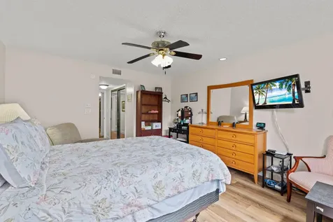 6095 N Sabal Palm Boulevard Tamarac FL 33319