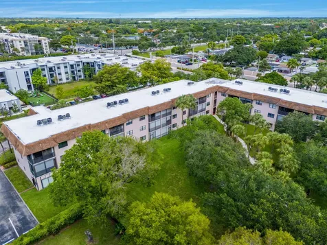 6095 N Sabal Palm Boulevard Tamarac FL 33319