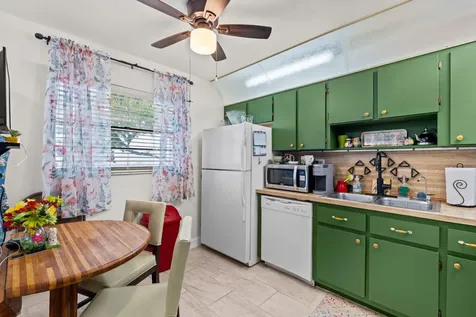 6095 N Sabal Palm Boulevard Tamarac FL 33319