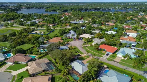52 Birch Place Tequesta FL 33469