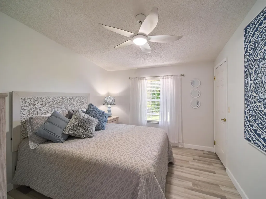 8126 Meadowlark Lane Port St Lucie FL 34952