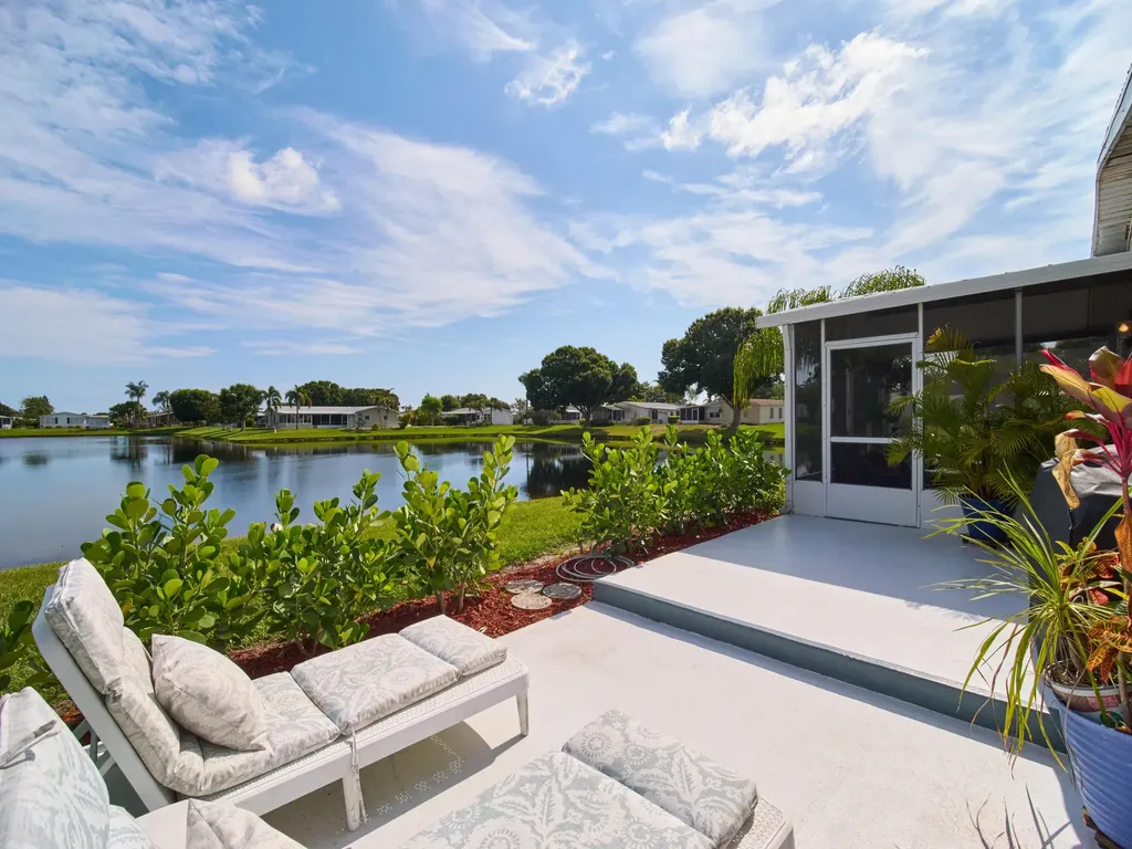 8126 Meadowlark Lane Port St Lucie FL 34952