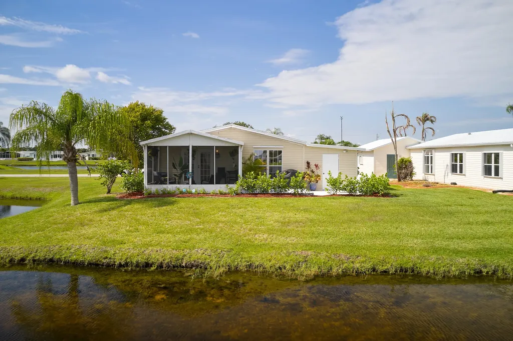 8126 Meadowlark Lane Port St Lucie FL 34952