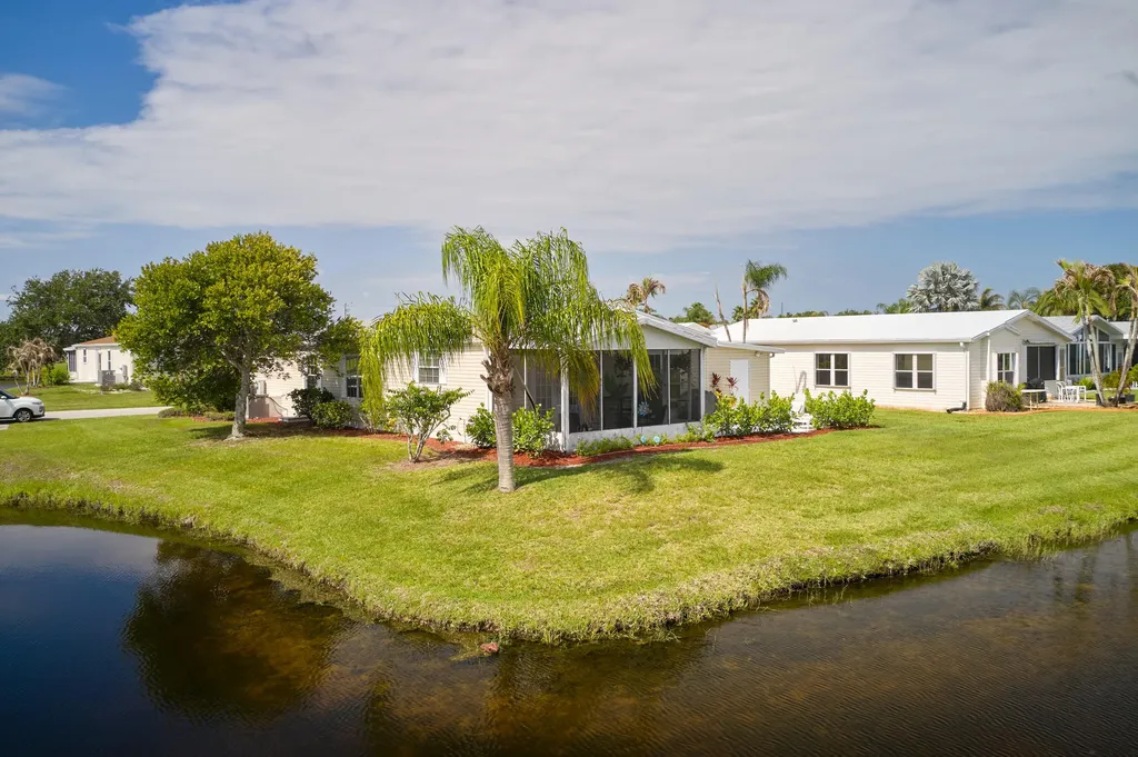 8126 Meadowlark Lane Port St Lucie FL 34952