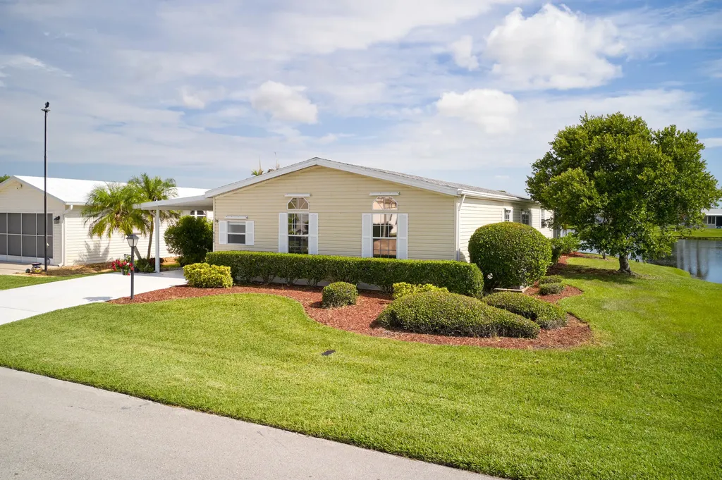 8126 Meadowlark Lane Port St Lucie FL 34952