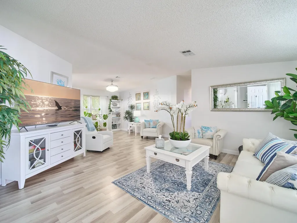 8126 Meadowlark Lane Port St Lucie FL 34952