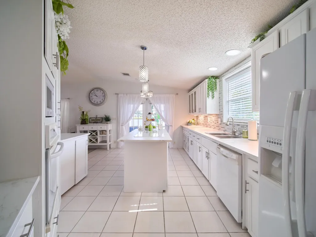 8126 Meadowlark Lane Port St Lucie FL 34952