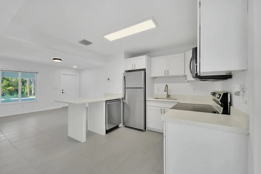 1108 NE 16th Street Fort Lauderdale FL 33304