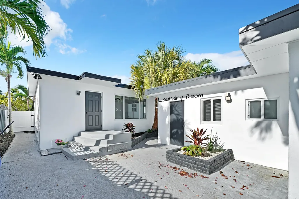 1108 NE 16th Street Fort Lauderdale FL 33304