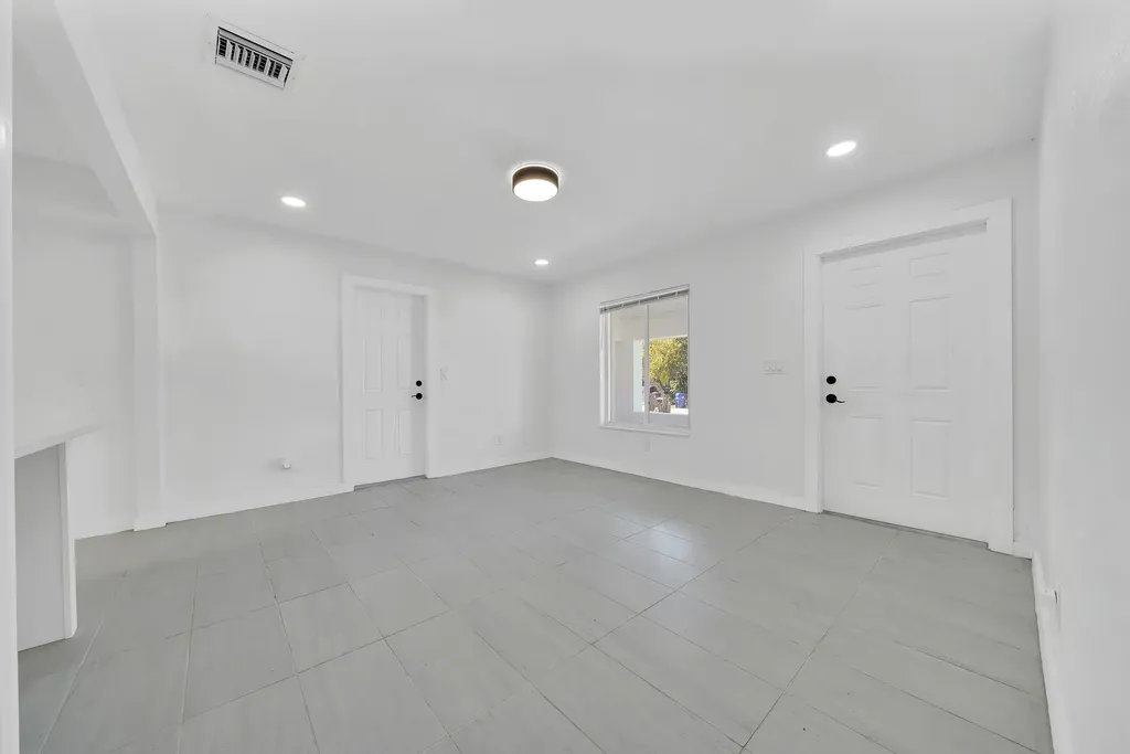 1108 NE 16th Street Fort Lauderdale FL 33304