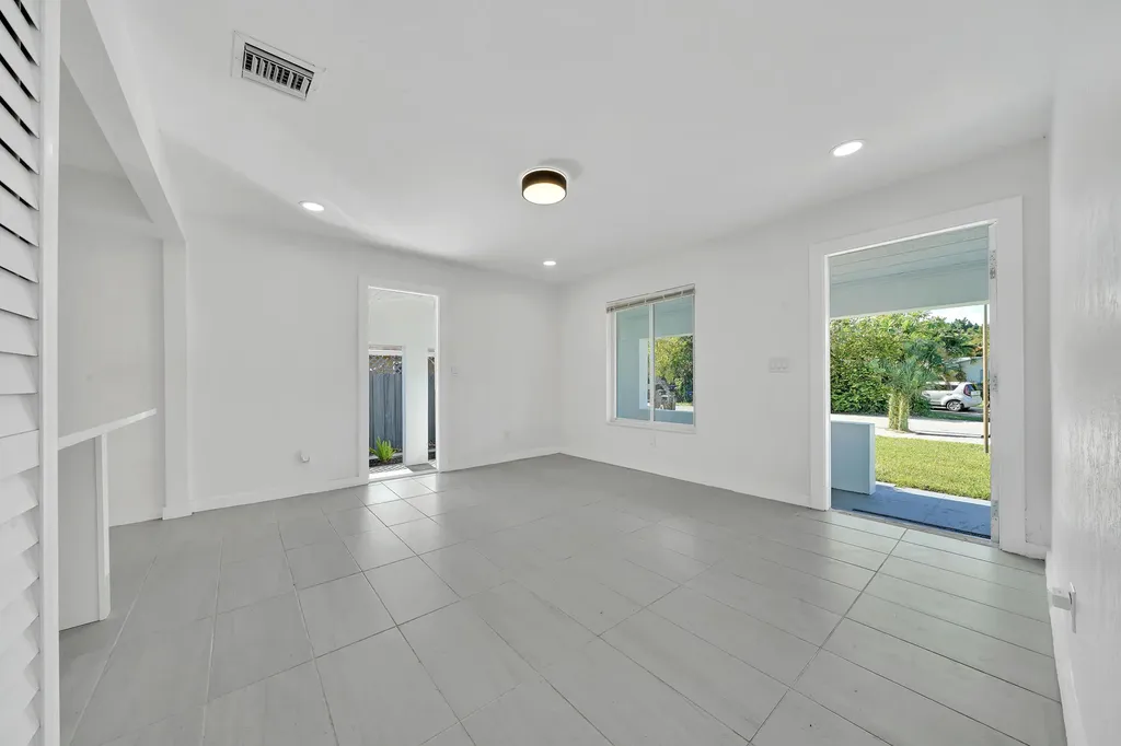 1108 NE 16th Street Fort Lauderdale FL 33304