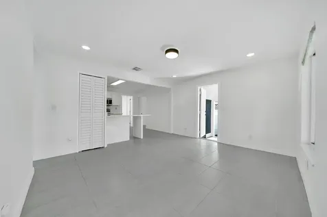 1108 NE 16th Street Fort Lauderdale FL 33304