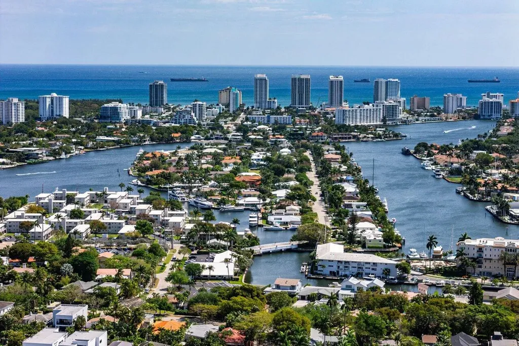 617 NE 9th Avenue Fort Lauderdale FL 33304