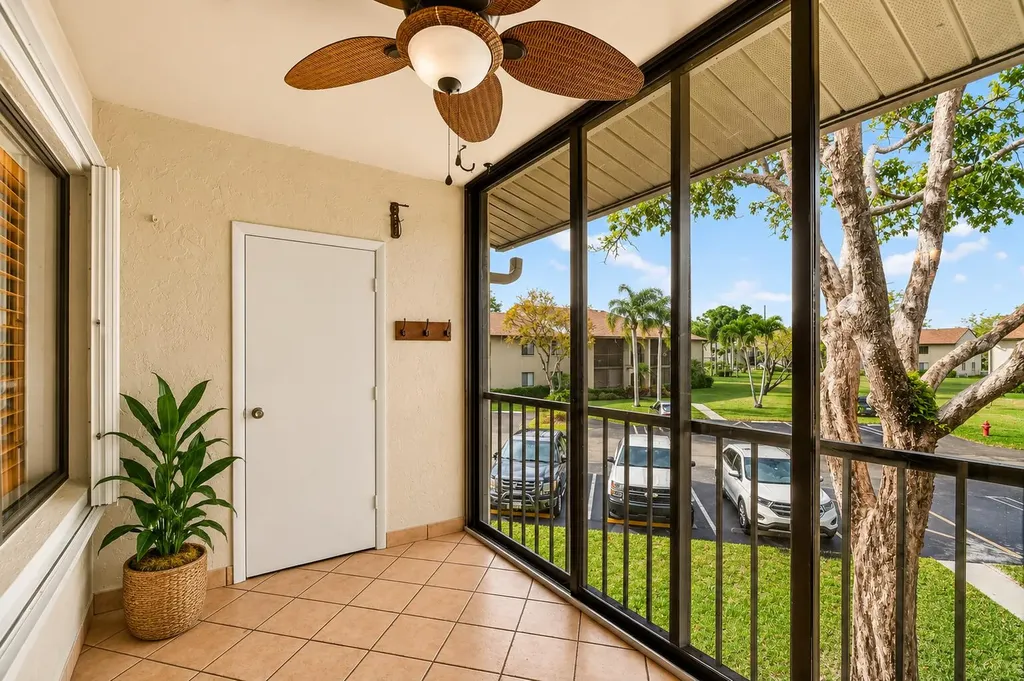 511 Shady Pine Way Greenacres FL 33415