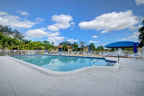 511 Shady Pine Way Greenacres FL 33415