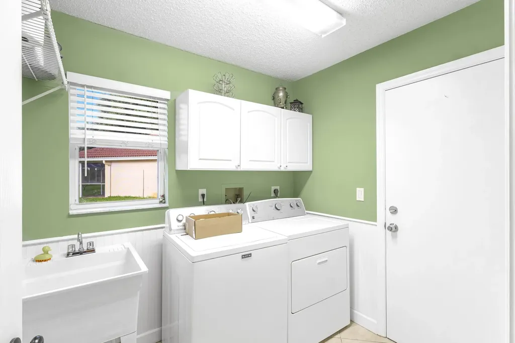 7607 Monclair Court Lake Worth FL 33467