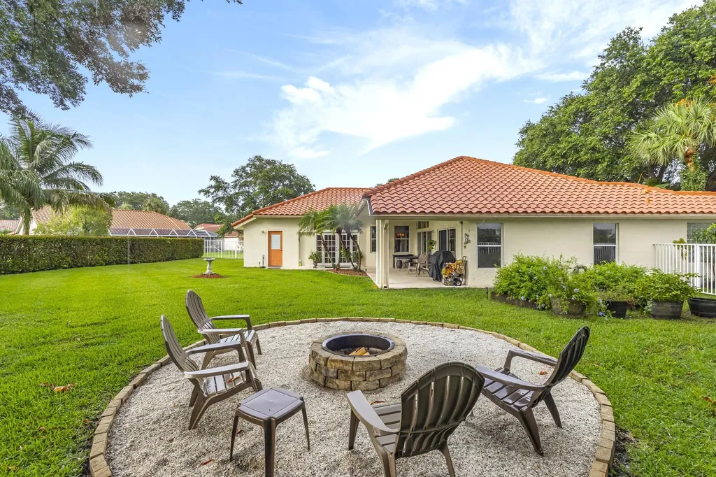 7607 Monclair Court Lake Worth FL 33467