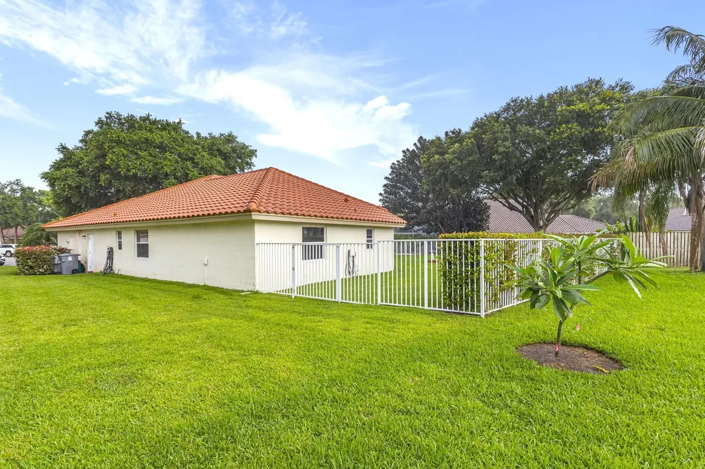 7607 Monclair Court Lake Worth FL 33467