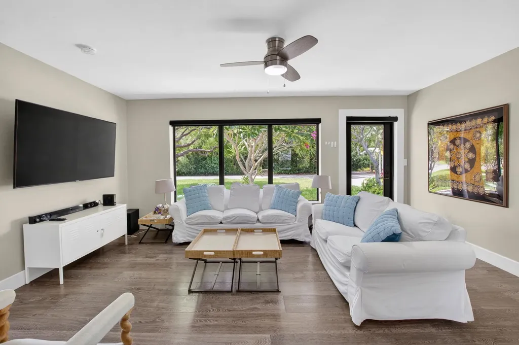 115 NW 7th Street Boca Raton FL 33432